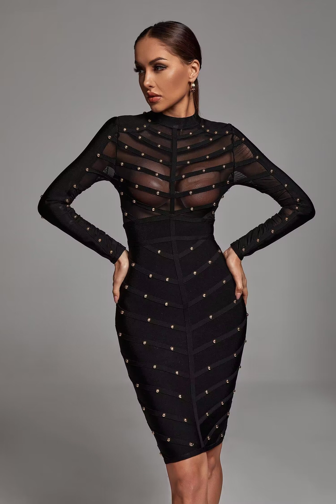 Women Formal Wear H&M - Стильное вечернее платье с заклепками и